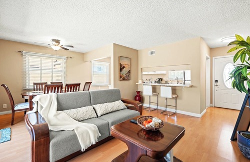 Upland House | Cozy Getaway Bright, Clean & Fully Equipped