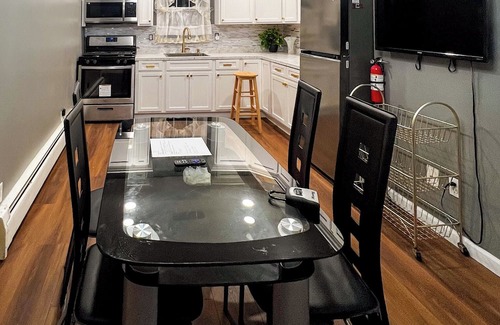 Passaic Apartment | Charming 2-bedroom apartment with WiFi Close to NYC
