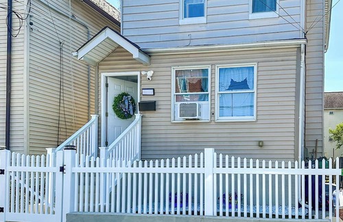 Passaic Apartment | Charming 2-bedroom apartment with WiFi Close to NYC
