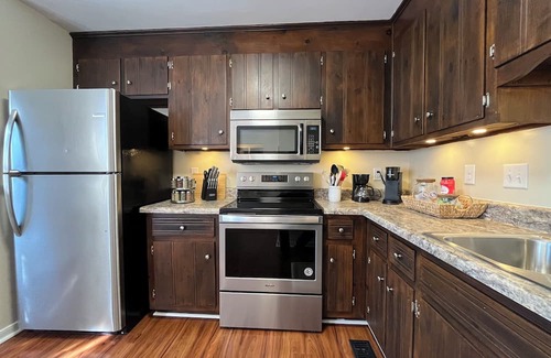 North Chesterfield House | RVA Getaway! Just minutes from downtown Richmond.