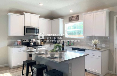 San Antonio House | Utopia on Booker Trail E#41225