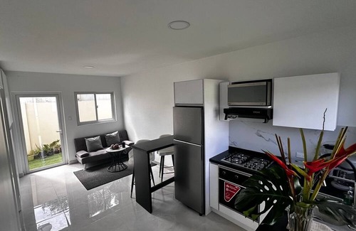 Boegoeroei House | ARUBINI 1-bedroom apartment with perfect location close to everything