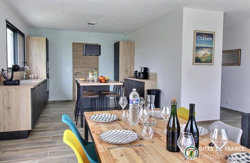 Cleder House | New house with all comforts