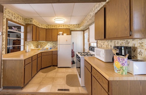 Michigan City Apartment | Lakeside with Beach in Backyard - New Listing
