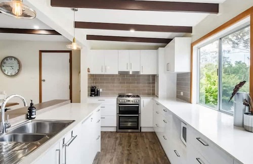 South Durras House | Beach Home Enchanted Stay Connect to Nature