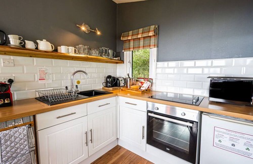 Bunloit House | Wonderful private villa for 4 guests with WIFI, TV, patio, pets allowed and parking