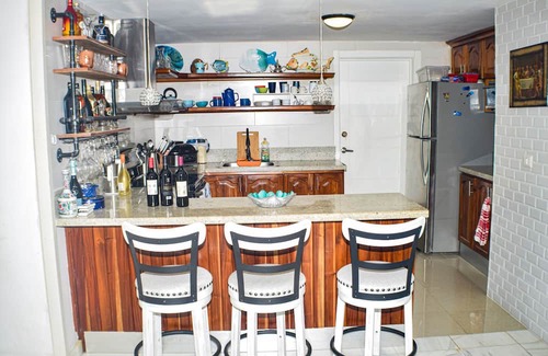 Villa Hermosa Apartment | Tranquil La Caña Retreat with Modern Amenities