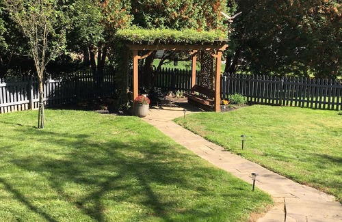 Selinsgrove Apartment | The River Roost is a charming 1-bedroom apartment that has just been opened.