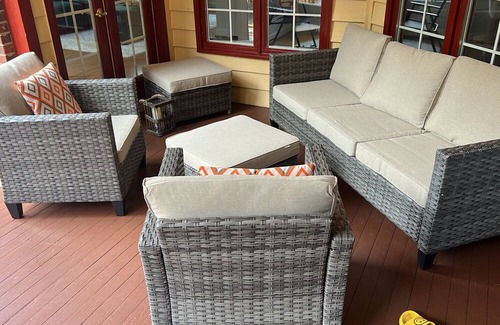 High Point House | Charming 3-bedroom house with AC, pool, WiFi in lovely High Point