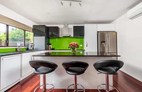 Narrabundah House | Awesome family House Studio
