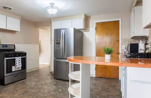 Cheektowaga House | Welcome to our spacious 3-bedroom, 1-bathroom Single Family home in Buffalo, NY