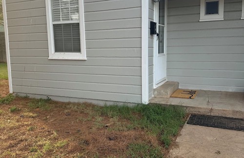 Midland Apartment | Charming 1-bedroom apartment with WiFi & AC close to downtown Midland.