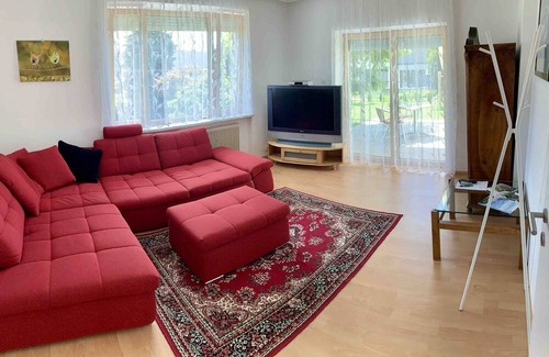 Arzl Apartment | Apartment 'Sonnige Wohnung In Innsbruck-Arzl' with Mountain View, Private Terrace and Wi-Fi
