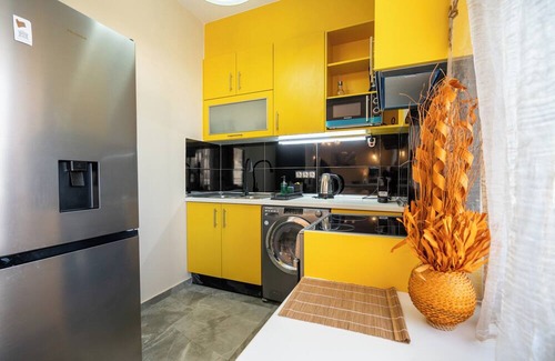 Attiki Apartment | Chic Urban Modern Β 1-Bdrm Apart