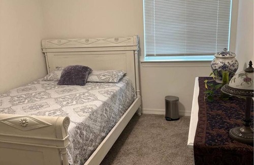 Biggs Field House | 3-bedroom house in delightful El Paso TX Peaceful and Relaxing neighborhood.