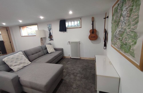 Passy Apartment | Appartement à la Montagne en Demi Niveau Inférieur de Maison