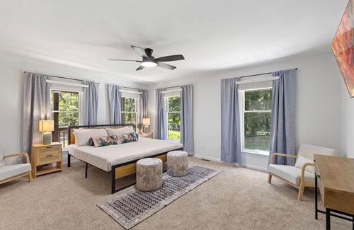 Garner House | Spacious Garner Home for 15!