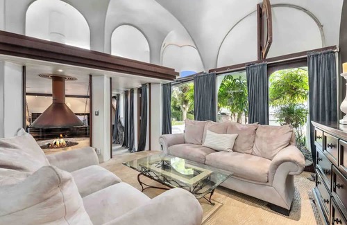 La Jolla Farms House | Celebrity La Jolla Estate:Tennis Bball+Gameroom