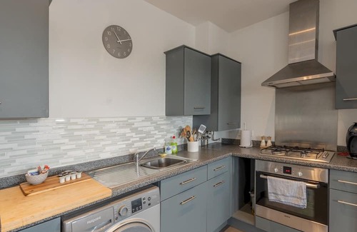 Laindon Apartment | Pass the Keys | Cosy flat