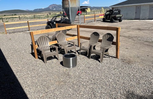 Panguitch RV Rental | Glamping bunkhouse located minutes from Bryce Canyon National Park