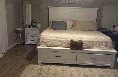 Quail Valley House | Spacious 4-bedroom house with POOL WiFi and AC in adorable Missouri City
