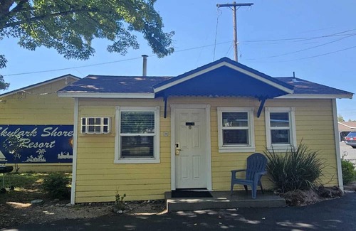 Lakeport Cabin | Cabin with 1 Bedroom and Kitchen