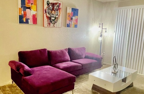 Elk Grove Apartment | Lovely 3-bedroom apartment with AC and WiFi in Elk Grove
