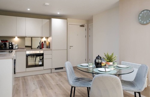 Everton Apartment | 101 Richmond Row · Richmond Row City Apartment | Free Secure Parking | Pass The Keys