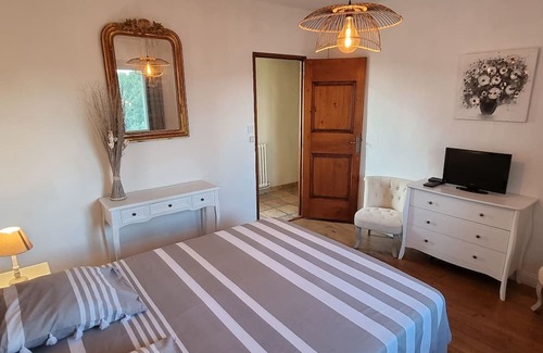 Vergeze Apartment | La Vigneronne. Apartment T3 70 m2 in Vergèze