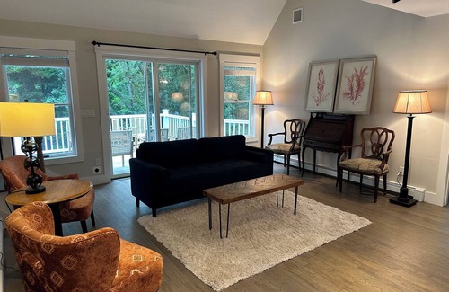Southold Other | Charming North Fork farmhouse In the heart of wine country