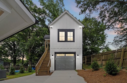 Charlotte House | Spacious Plaza Midwood 5-bedroom Dream House in Charming Charlotte