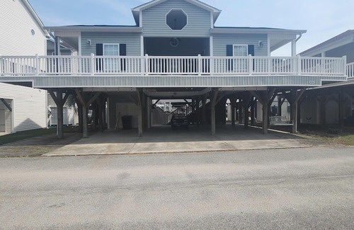 Myrtle Beach House | Charming 3-bedroom house with WiFi, AC in marvelous Myrtle Beach