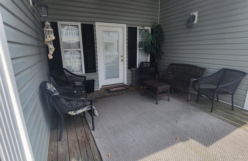 Myrtle Beach House | Charming 3-bedroom house with WiFi, AC in marvelous Myrtle Beach
