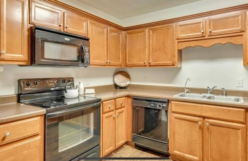 Fleming House | Charming house with AC in Richmond Hill - Perfect for a getaway