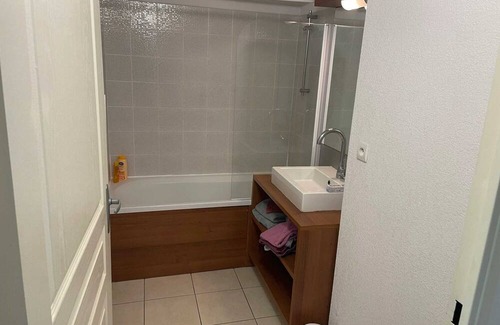 Azille Apartment | Homerez - Flat in Azille with pool