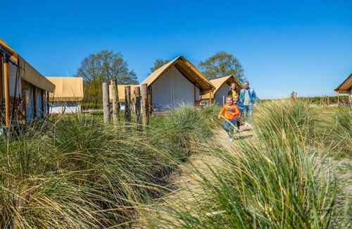 Biddinghuizen House | Bosvilla 10 by Interhome