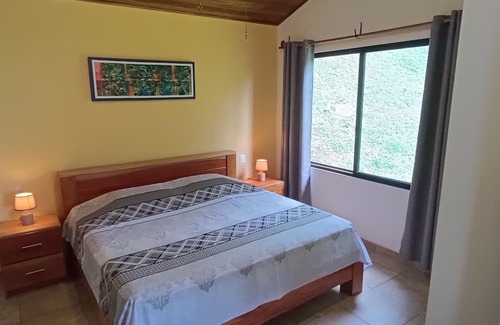 Garabito House | Private and Cozy 2 bedroom Home
