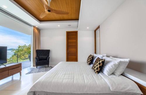 Wichit Villa | Luxury Villa Skyfall Phuket Ocean View