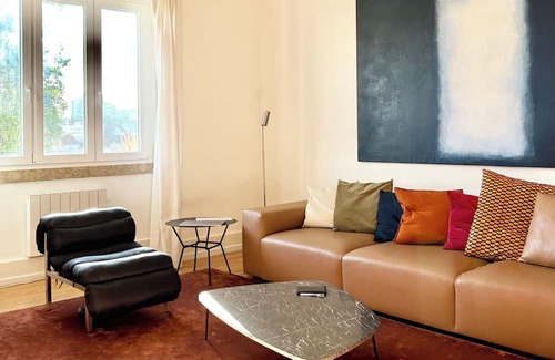 Sao Joao de Deus Apartment | Stunning Architect-Renovated Apartment in Prime Central Lisbon Location