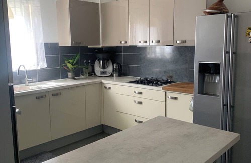 Aimargues House | Location 20mn from the beach and 5mn from the freeway entrance