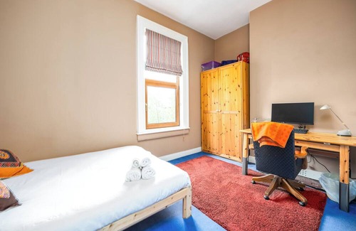 Haroldʼs Cross House | Stunning 4Bed, 2Bath House w/Garden near Kilmainham Gaol