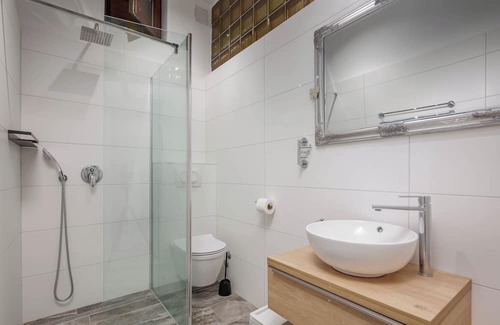 Borik Villa | Villa Eucaliptus - Six Bedroom Villa, Sleeps 12