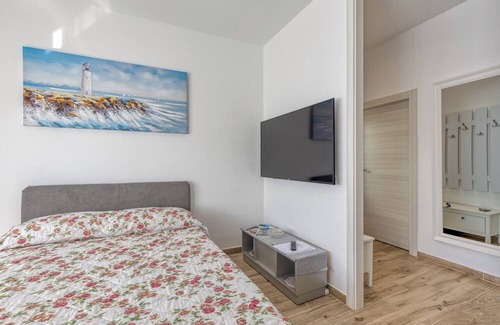 Rijeka Apartment | Pool Apartment Happy Sound