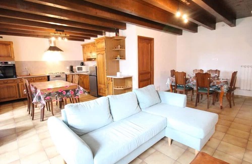 Jassat Cottage | Gite Marcenat, 3 bedrooms, 6 persons