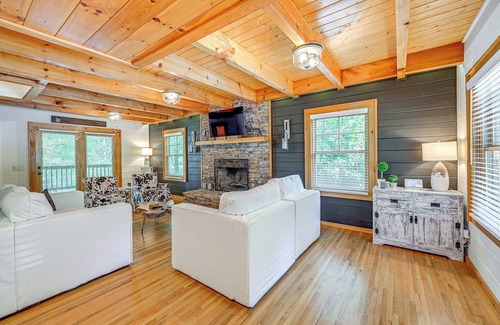 Cashiers Cottage | Cashiers Cottage w/Screened Porch & Trail Access!