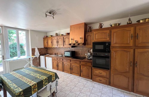 Jargeau House | Maison de Ville Ancienne Centre Ville Loire Jardin Parking