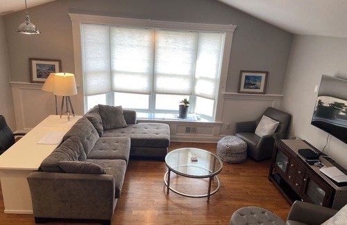 Elmwood Park Apartment | Modern Beauty- 3BR/2BA Apt. 10 miles from NYC. Natural Gas Grill & Fire Pit.