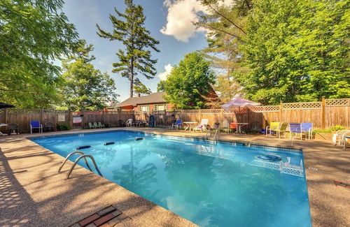 Weirs Beach Cottage | Laconia Resort Home < 2 Mi to Lake Winnipesaukee