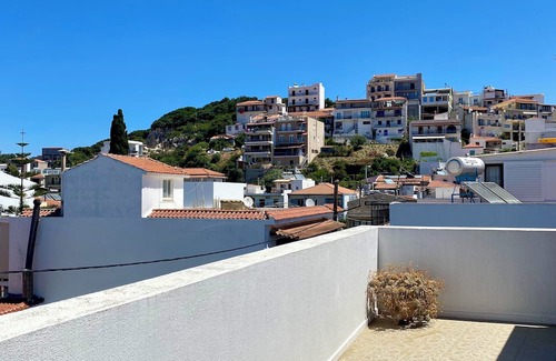 Skiathos Condo | Step into the heart of Skiathos and discover this charming listing.