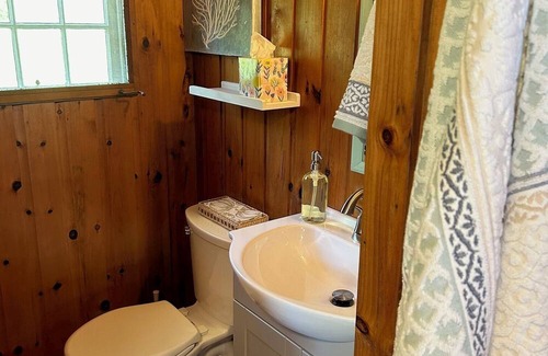 Lakeville House | Lakefront Getaway. Access to Boston, Cape Cod and historic Plymouth.